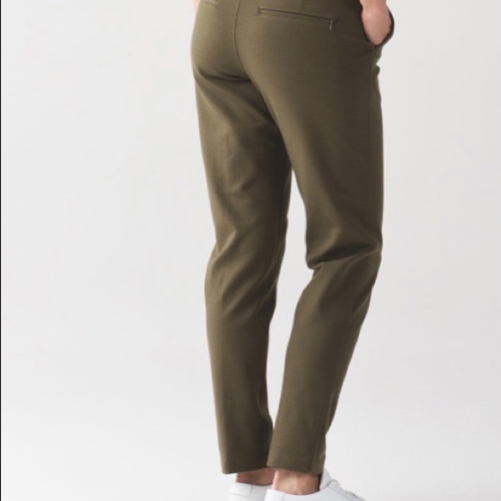 Lululemon Women’s City Trek Trouser Size 8